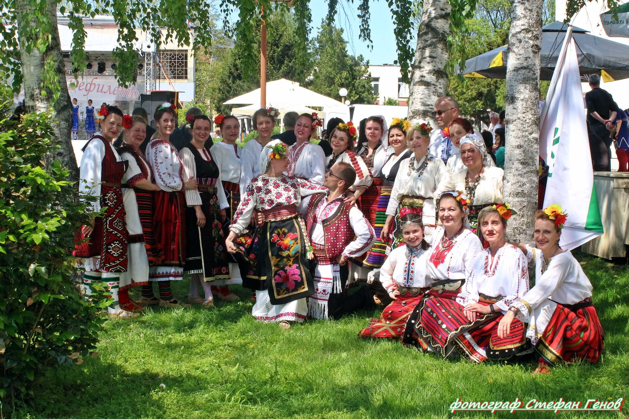 23 танцови клубове, школи и състави взеха участие в Четвъртия национален фолклорен фестивал 